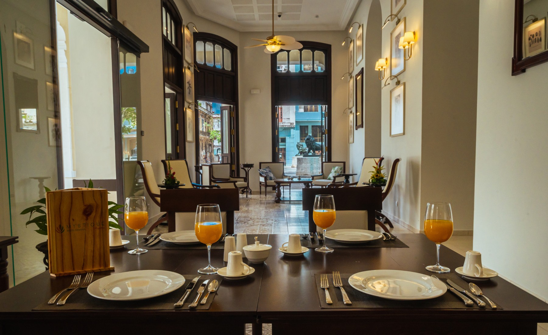 Mystique Regis Habana